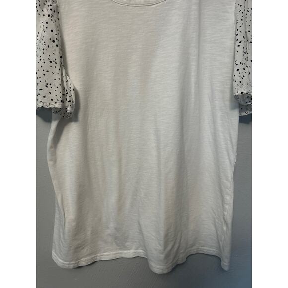 Maurices White Tee Polka Dot Flutter Short Sleeve Crew Neck T-Shirt Size M - Picture 3 of 8